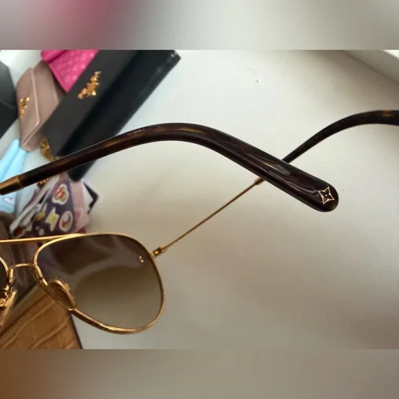 Louis Vuitton Gold Aviator Sunglasses - Picture 5 of 8